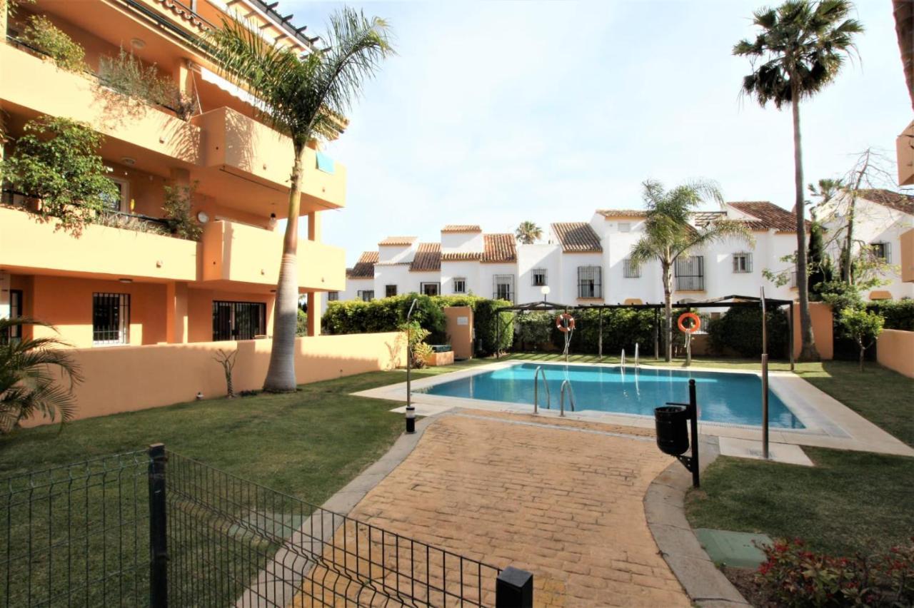Apartamento Beachfront La Jacaranda Марбелья Екстер'єр фото